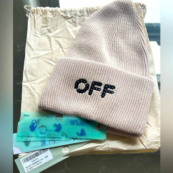 NEW OFF WHITE Ribbed Beanie Hat Sand Black Logo Cotton Cashmere Blend w/ Tags